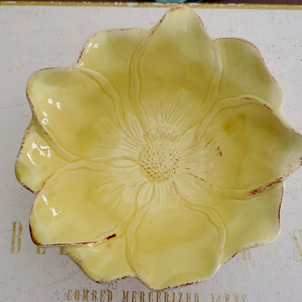 Flower mini serving dish / bowl